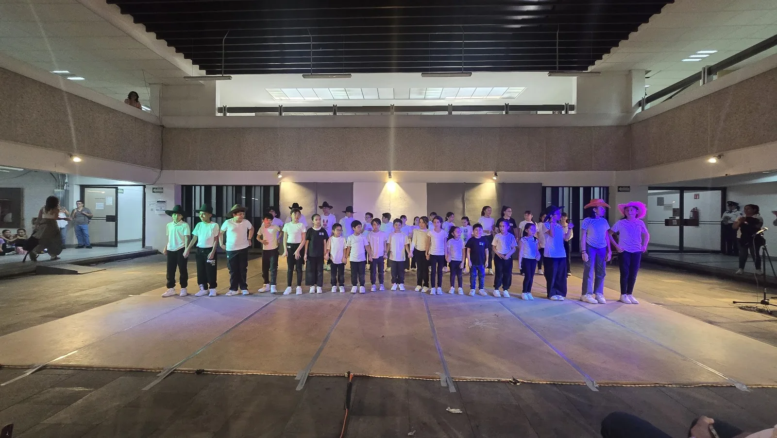 Actividad del Colegio Nueva Era Americano 18