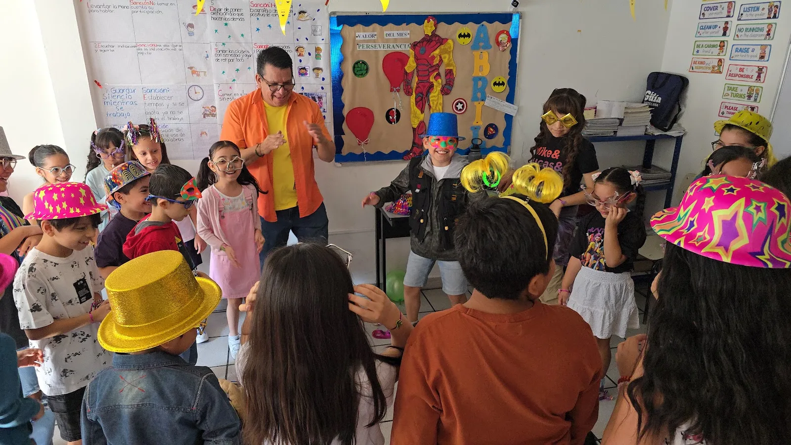 Actividad del Colegio Nueva Era Americano 20